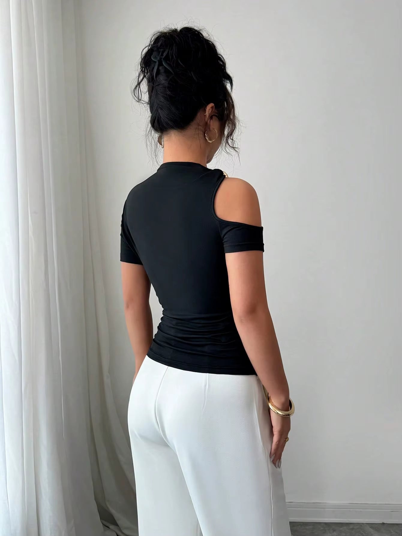 Elegant and Versatile Off-Shoulder Women's T-Shirt