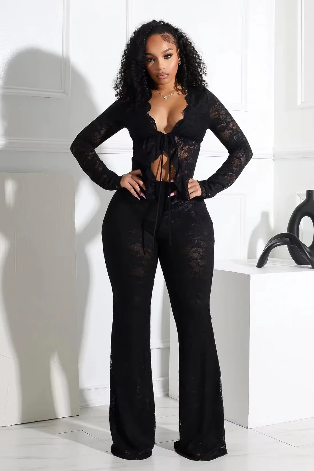 2025 Women'S Set Long Sleeve Lace See through Shirt + Long Pants Street Evening Sexy Two 2Piece Sets Outfits Tracksuit

2025 Women's Long Sleeve Lace Sheer Top and Long Pants Two-Piece Evening Set