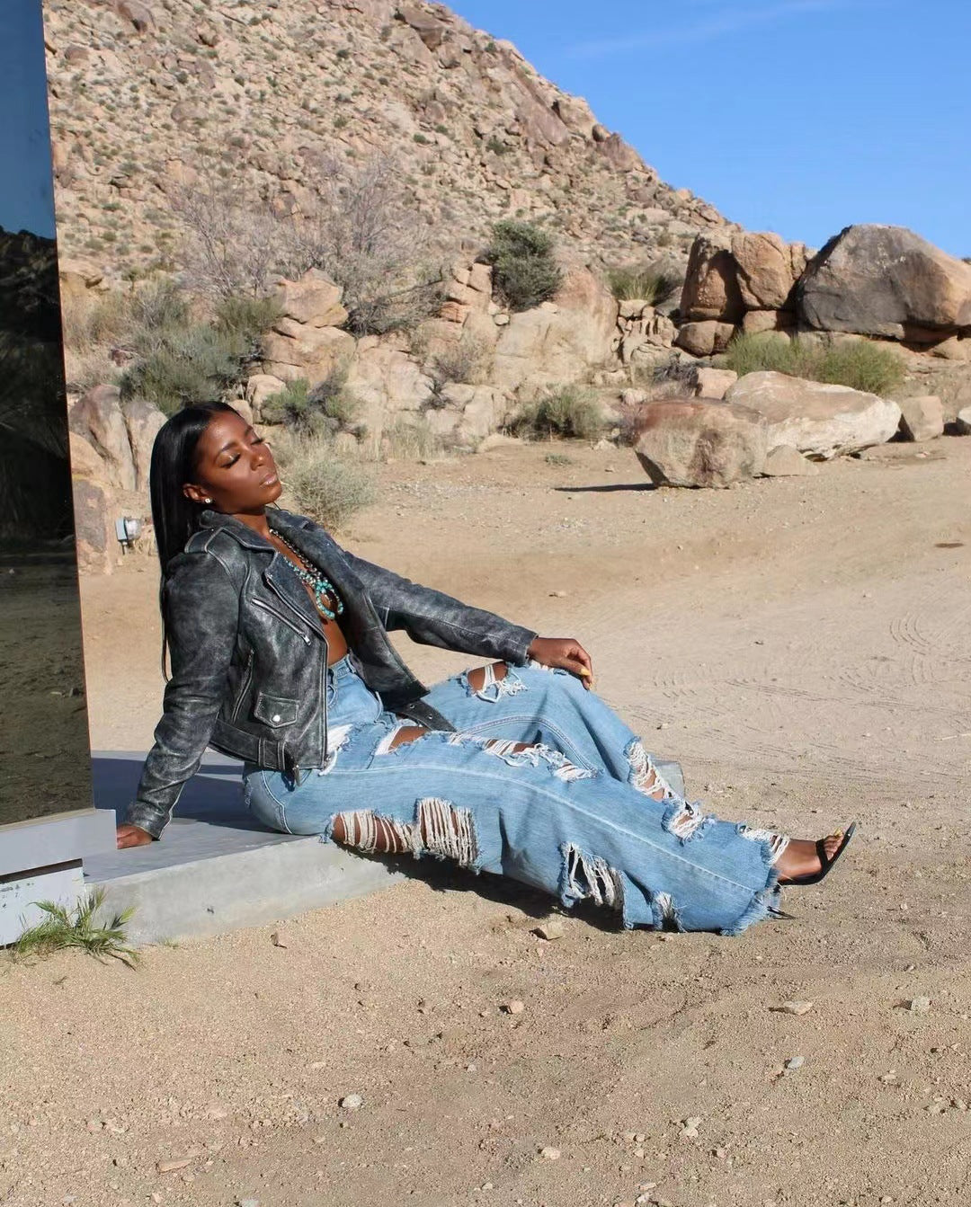 Women's Fashionable Burnt Ripped Denim Jeans