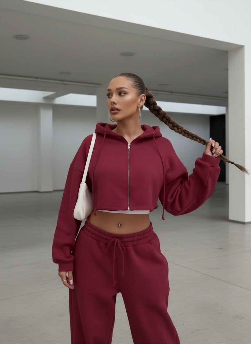 Women Hooded Zip-Up Cropped Sweatshirt and Long Pants 2 Piece Sets 2025 Autumn Casual Hoodies Sweatpants Suit Tracksuits

Elevate Your Casual Wardrobe

Introducing the Women Hooded Zip-Up Cropped Sweatshirt and Long Pants 2 Piece Set, a perfect blend of comfort and style for the modern woman. This versatile tracksuit can be worn for a variety of occasions, whether you're lounging at home, heading to the gym, or running errands. The medium stretch fabric ensures a snug fit that flatters your silhouette while