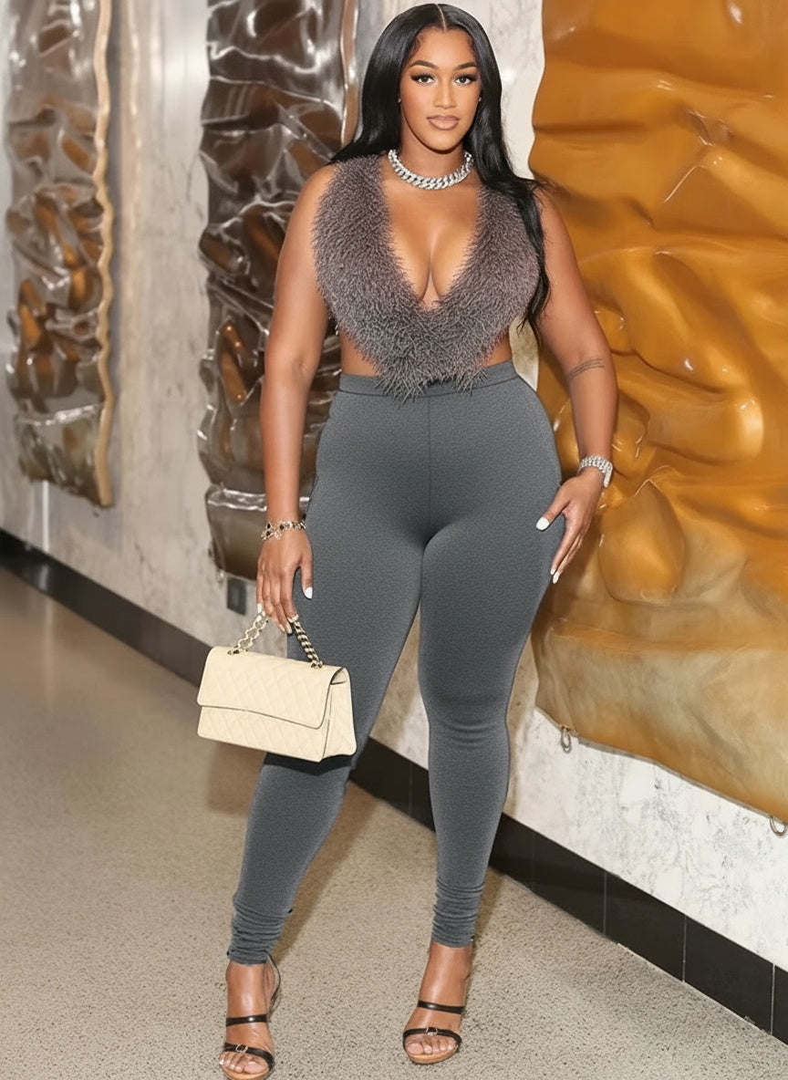 Hipster 2-Piece Set Women Plush Tassel Lace-Up Halter V-Neck Backless Vest+High Elasticity Trouser Sexy Midnight Suits

Introducing the Hipster 2-Piece Set for Women, a stylish combination of a plush tassel lace-up halter vest and high elasticity trousers designed for those who want to make a bold statement. This sexy midnight suit is perfect for summer occasions, whether you're attending a music festival, a night out with friends, or simply looking to elevate your everyday wardrobe. The backless design of 