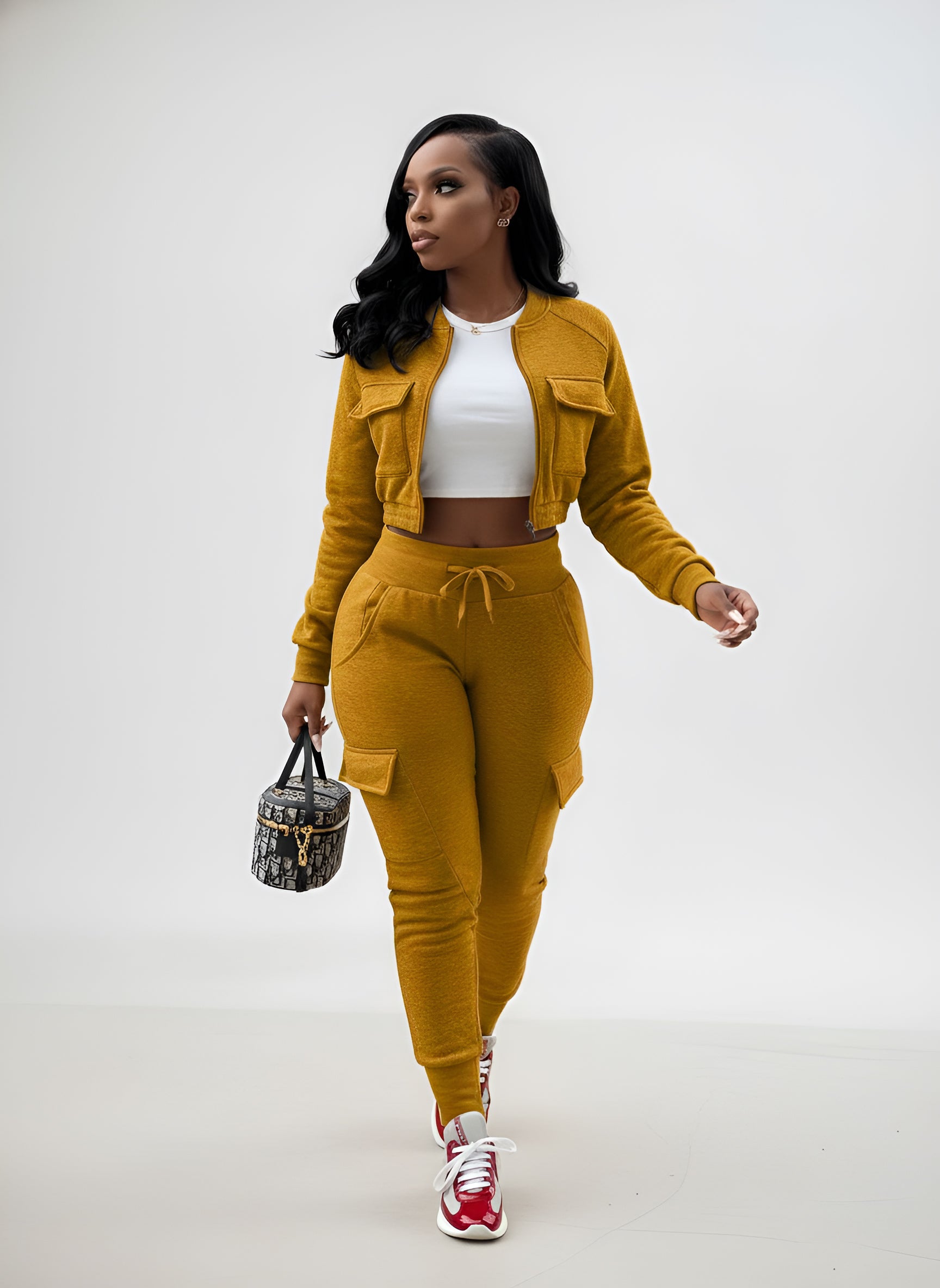 European and American Women'S Clothing Thread Patchwork Sweater Fleece Work Pants Leisure Sports Two-Piece Set

Product Overview:
Introducing the European and American Women's Clothing Thread Patchwork Sweater Fleece Work Pants Leisure Sports Two-Piece Set, designed for the modern woman who values both comfort and style. This versatile two-piece set is perfect for a variety of casual occasions, whether you're heading to the gym, running errands, or simply lounging at home. The long-sleeve sweater provides w