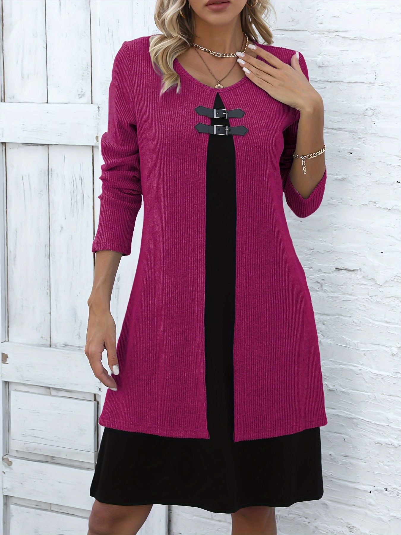 Contrast-Color A-Line Sweater Dress with Buckle Detail, Round Neck, Long Sleeves - Women's Fall/Winter Fashion
