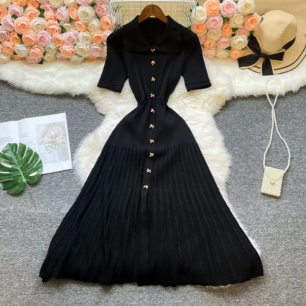 Elegant Vintage Knit Maxi Dress with Turn-Down Collar and Single-Breasted A-Line Design