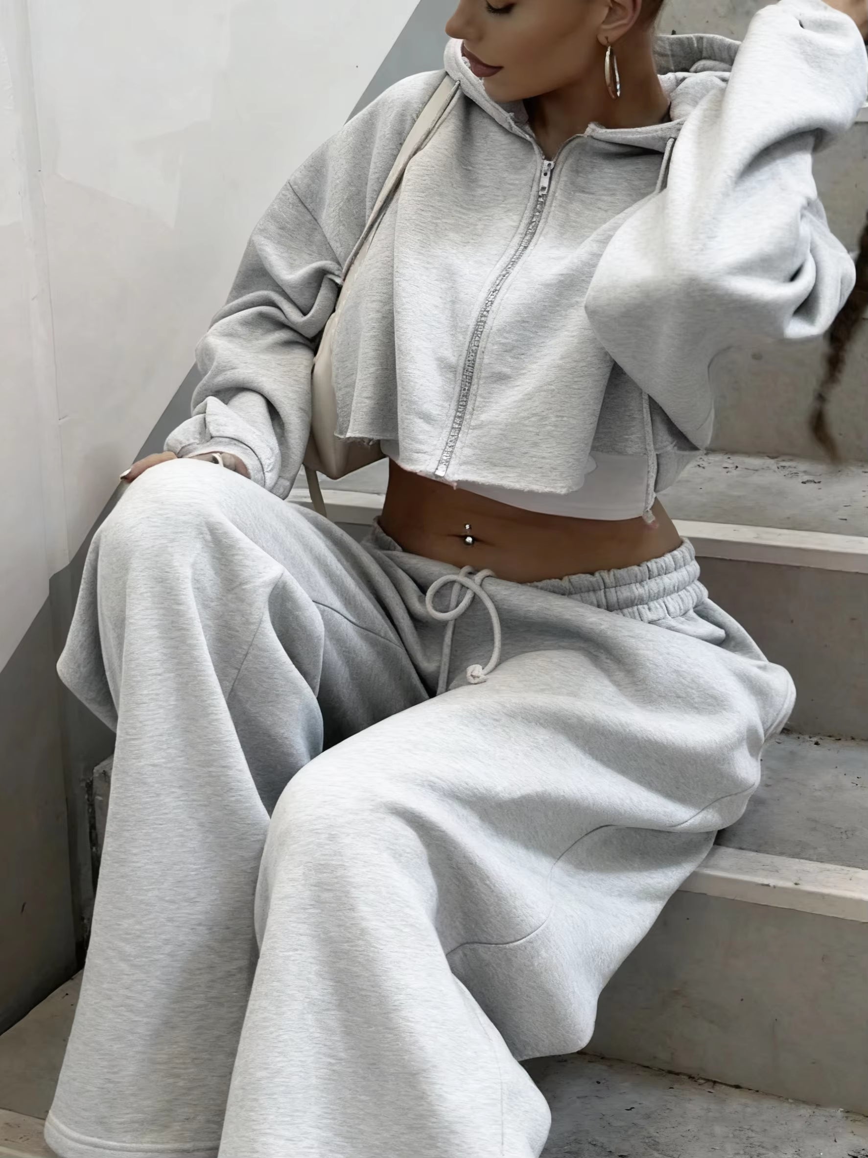 Women Hooded Zip-Up Cropped Sweatshirt and Long Pants 2 Piece Sets 2025 Autumn Casual Hoodies Sweatpants Suit Tracksuits