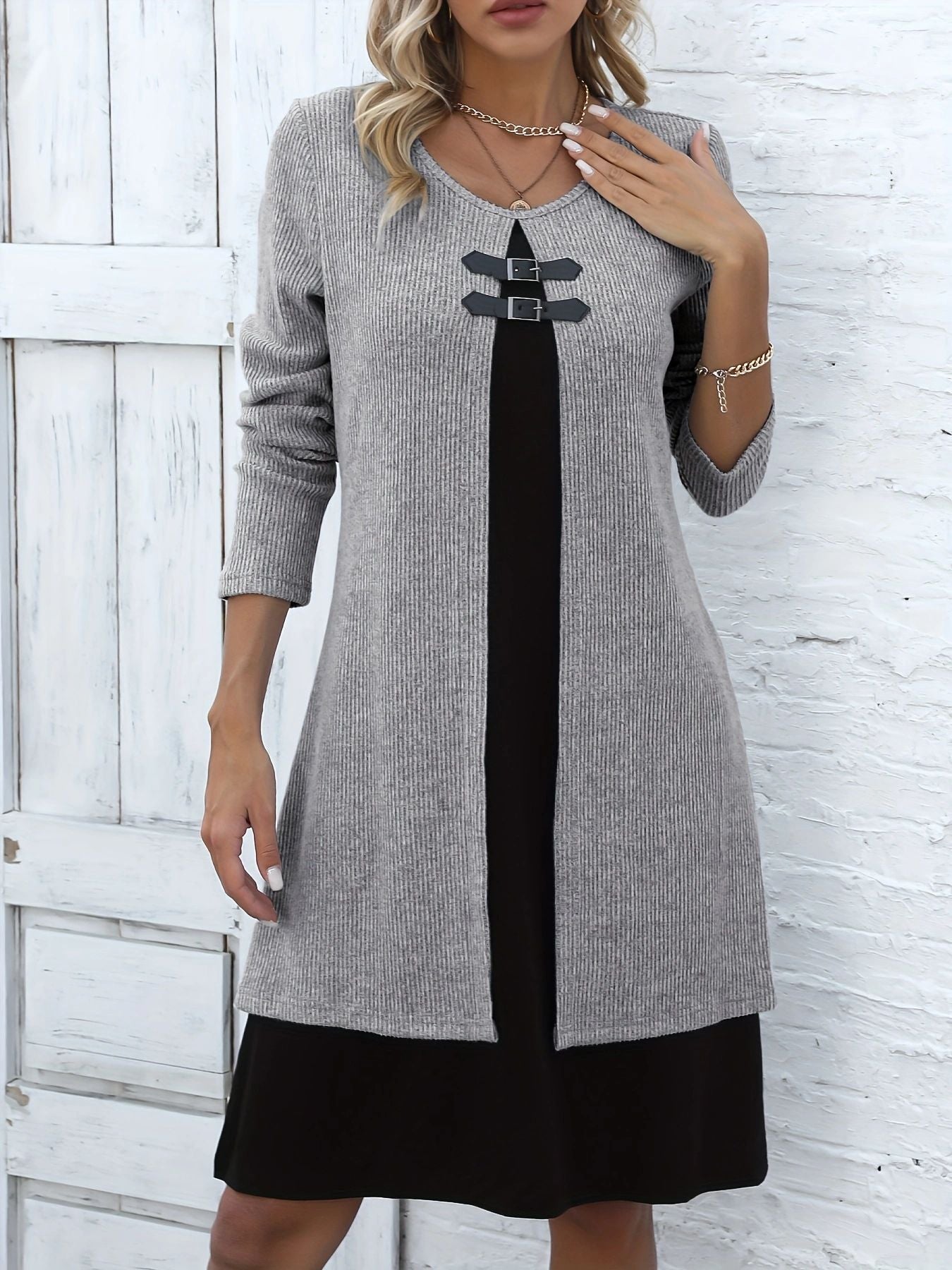 Contrast-Color A-Line Sweater Dress with Buckle Detail, Round Neck, Long Sleeves - Women's Fall/Winter Fashion