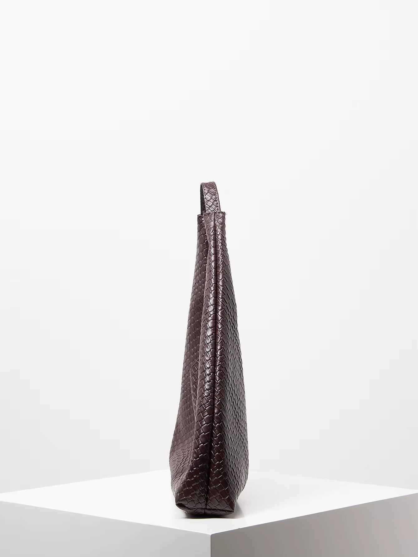 Elegant Minimalist Retro Shoulder Bag - Versatile Tote for Women, Ideal for Work and Everyday Use