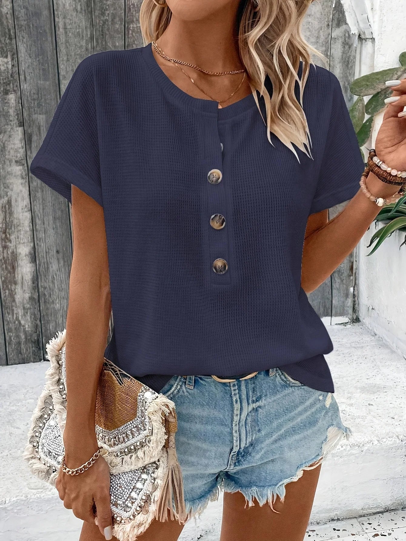 Women's Summer Large Solid Color Short Sleeve V-Neck T-Shirt - Casual Loose Fit with Three-Point Sleeves